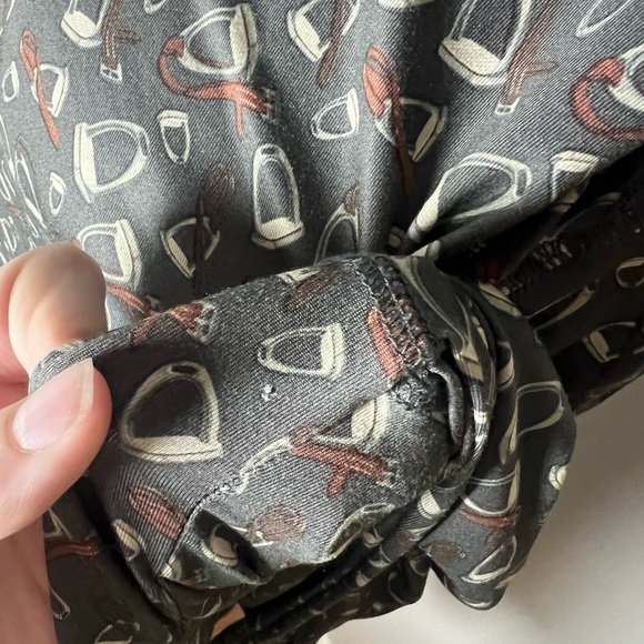 Dover Saddlery Ladies' Cascade Tech Print Quarter-Zip Top Tossed Stirrups XL - Picture 4 of 8